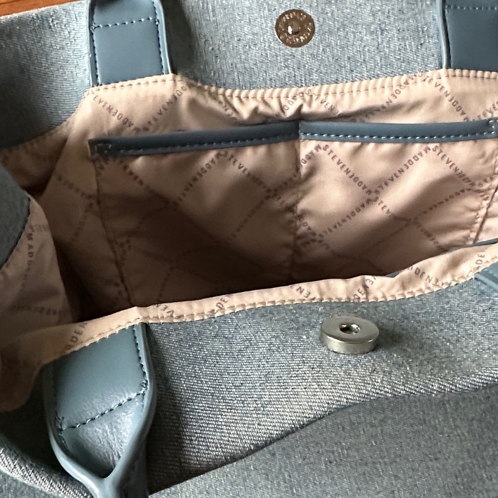 🟣🟣EUC Steve Madden Denim Blue “Mykonos”Tote Handbag🟣🟣 - Picture 10 of 13